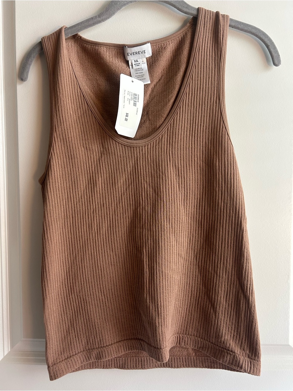 Evereve Ribbed Scoop Neck Tank in Warm Brown